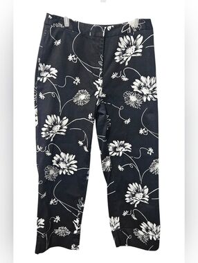 RAFAELA SIZE 10 BLACK & WHITE CROPPED FLORAL PANTS